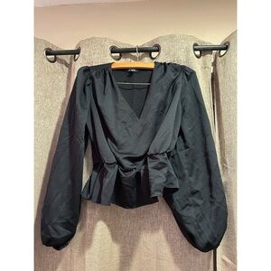 Good Condition Women's Express Black V-Neck Blouse